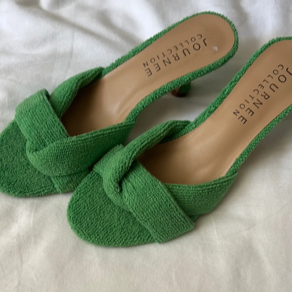 Green Terry Cloth Heeled Sandals - Picture 3 of 6